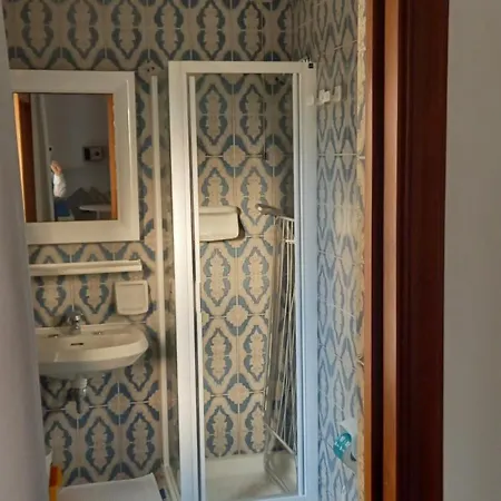 Chiara Aparthotel 3*