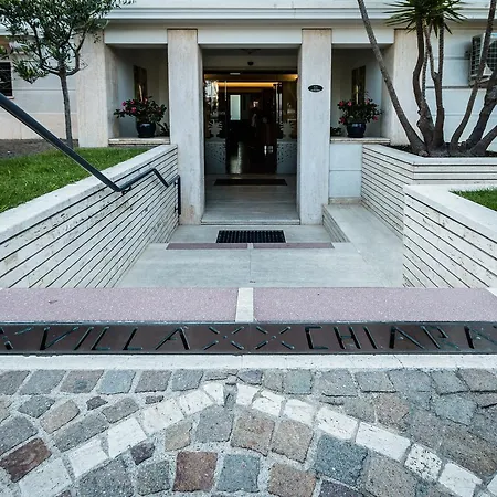 Apartahotel Chiara 3*