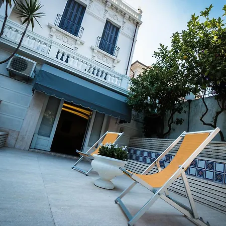 Apartahotel Chiara 3*