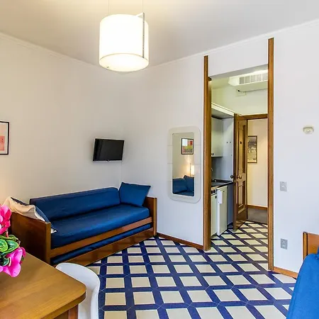 Aparthotel Chiara 3*