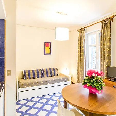 Aparthotel Chiara 3*