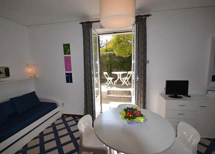 Apartmanhotel Chiara 3*