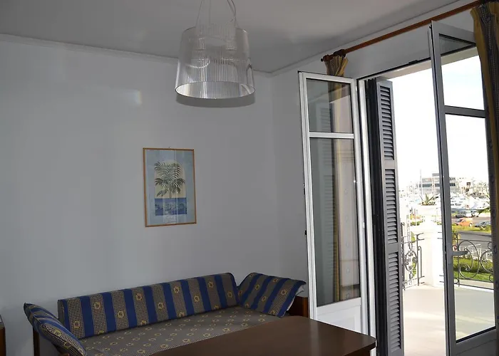 Apartmanhotel Chiara 3*